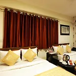 Palm Emerald Near New Delhi International Airport