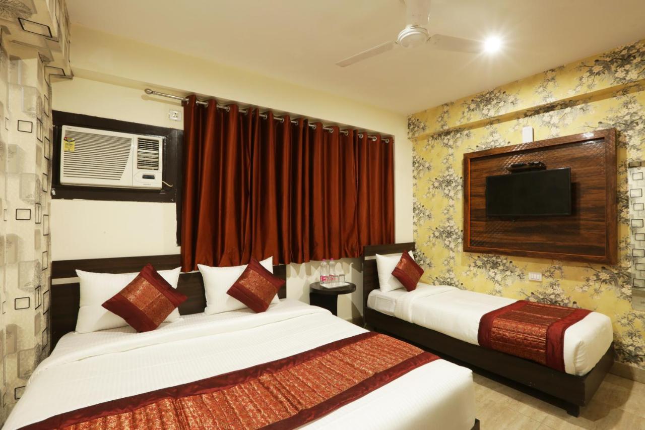 Palm Emerald Near International Airport Bed & Breakfast 3*